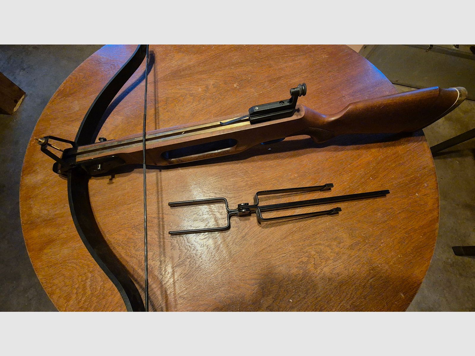 Ballesta con ayuda de tensión