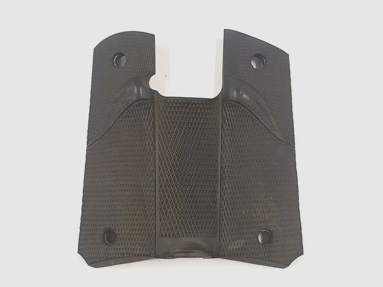 Pachmayr Colt 1911 rubber grip panels