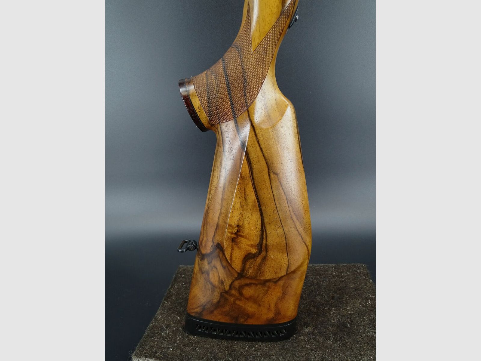 Sauer 90 caliber .30-06 Springfield stock wood class 5 90