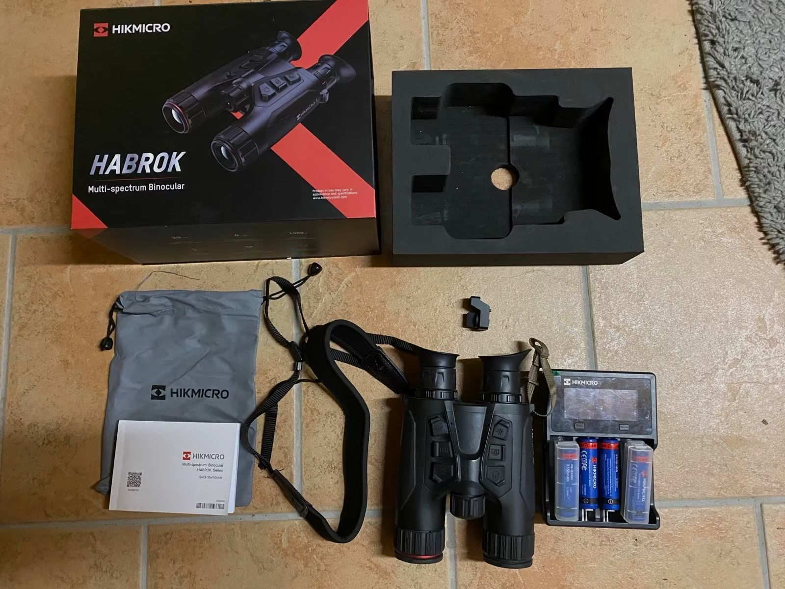 Hikmicro Habrok HH35LN thermal imaging binoculars