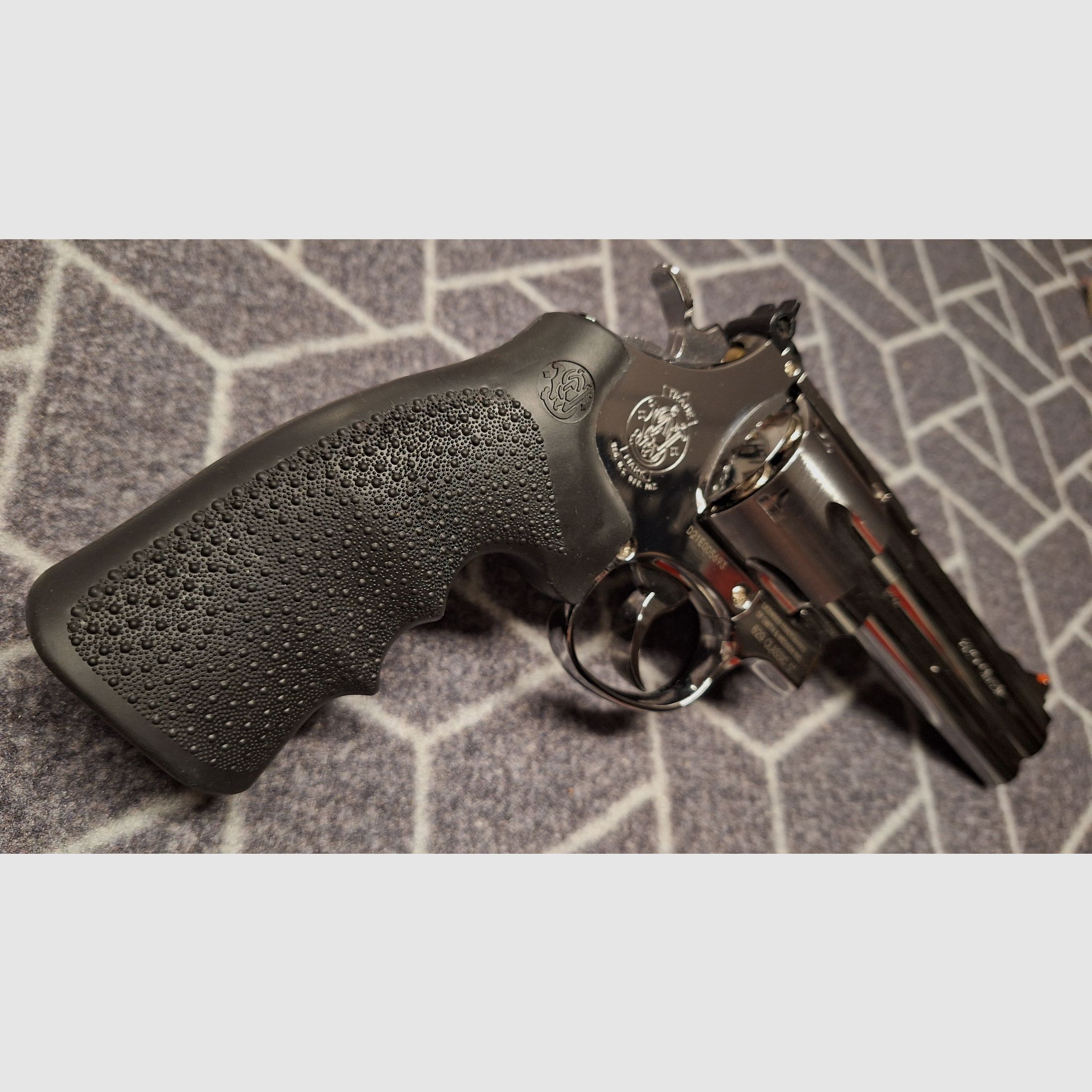 Smith & Wesson 629 Classic 5 Zoll Steel-Finish Co2-Revolver Kaliber 4,5 mm Diabolo NEU!