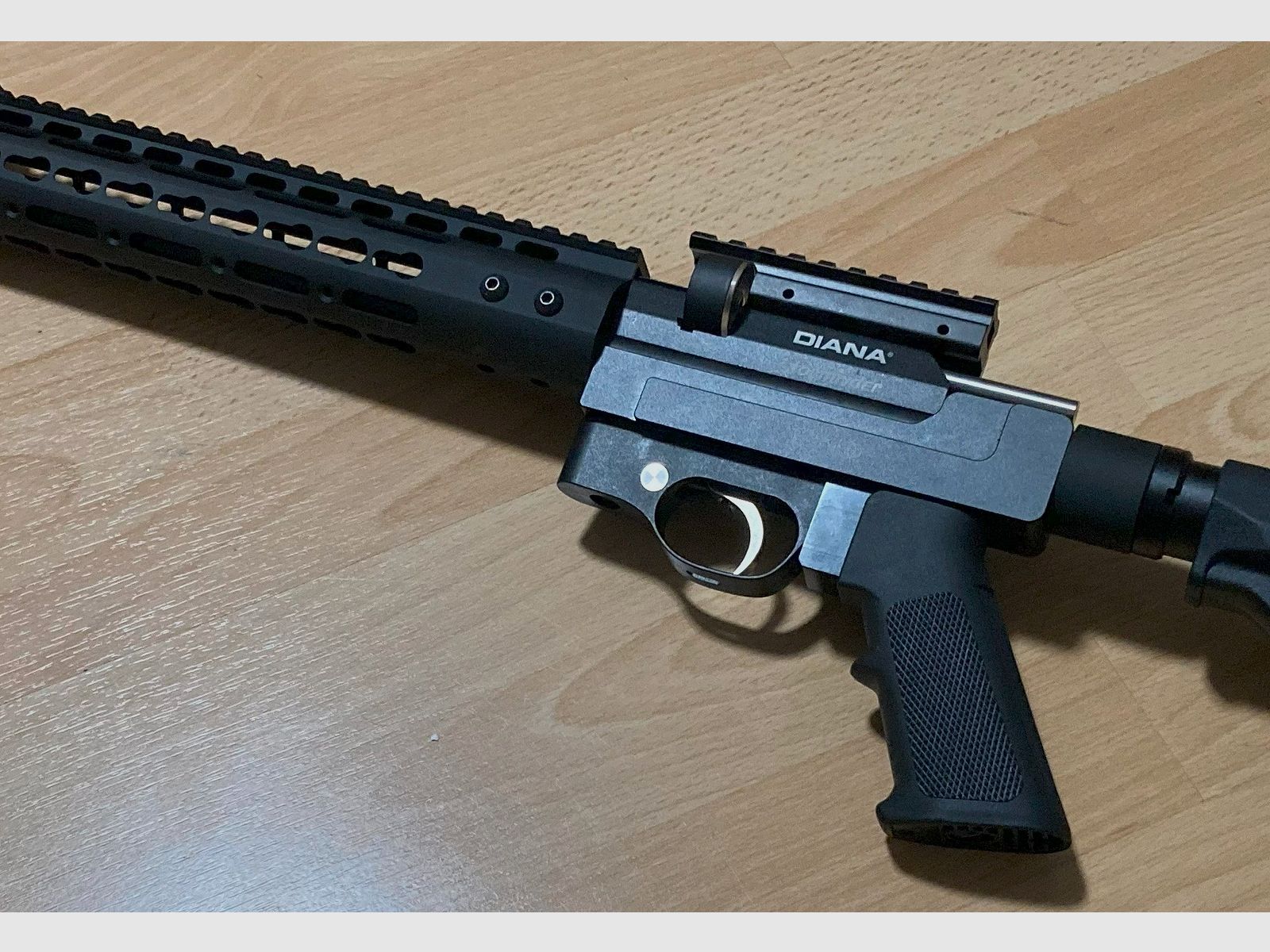 Carabine à air Diana Stormrider avec système de crosse aluminium AR15-Tactical et lunette 3-9x32, F libre dès 18 ans avec kit export 35J
