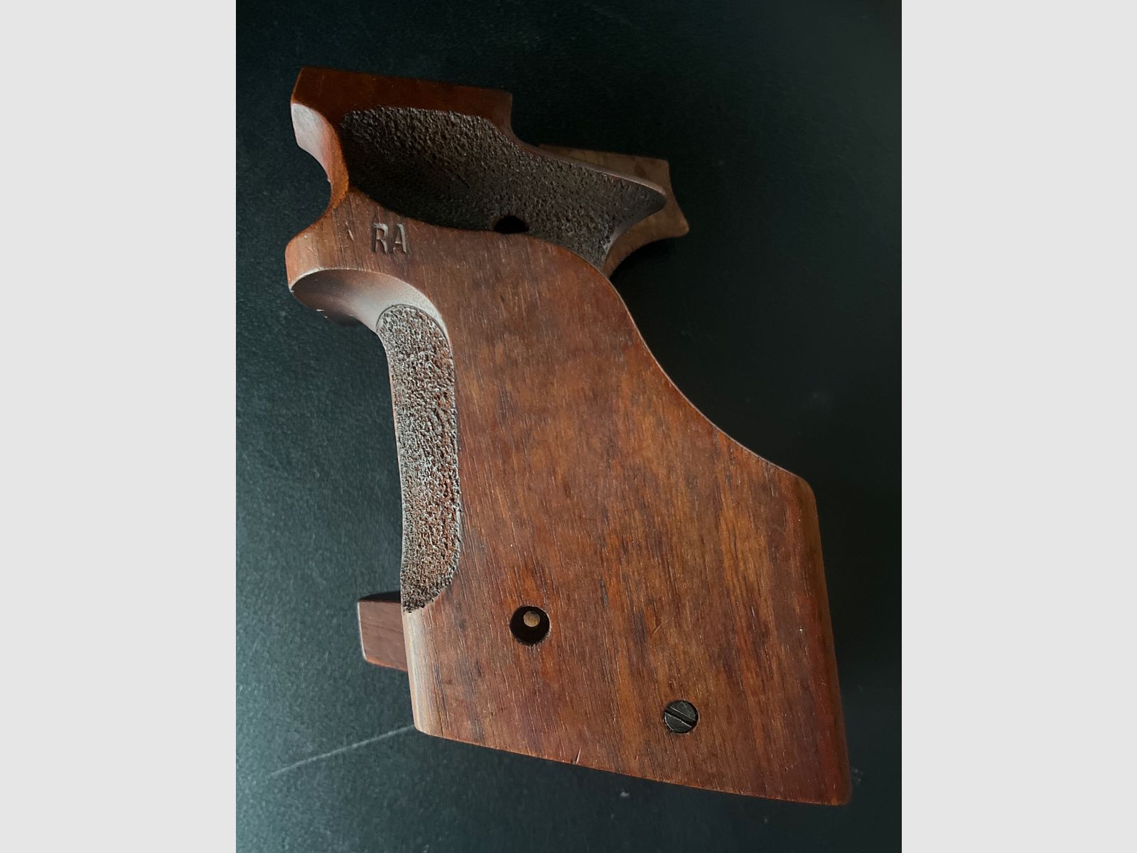 KN Nill Griff für S&W Modell 422 / 622 / 2266 / 2213 / 2214 / 2206 rechts, verstellbar mit Fingerrillen Rechtshändig