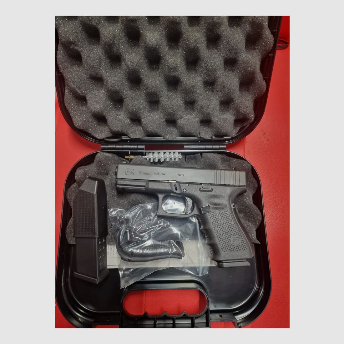 GLOCK 19 GEN. 4 KAL. 9X19MM, zdjęcie 4 z 4