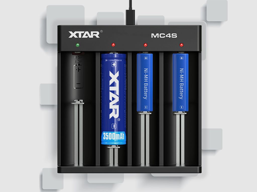 Xtar MC4S – kompaktes 4 Schacht Ladegerät für Li-Ion und Ni/MH Akkus
