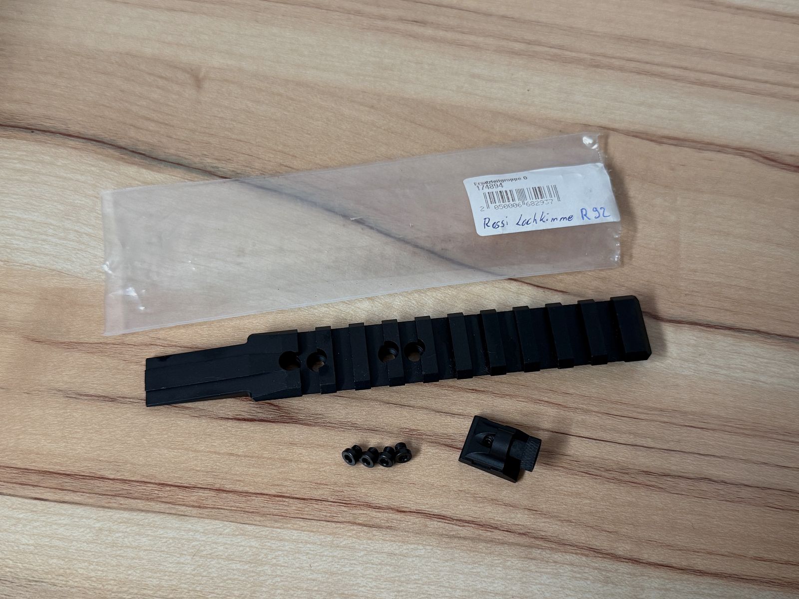 NIEUW! Gatachtervizier + Picatinny rail Rossi R92 Picatinny rail, afbeelding 3 van 3