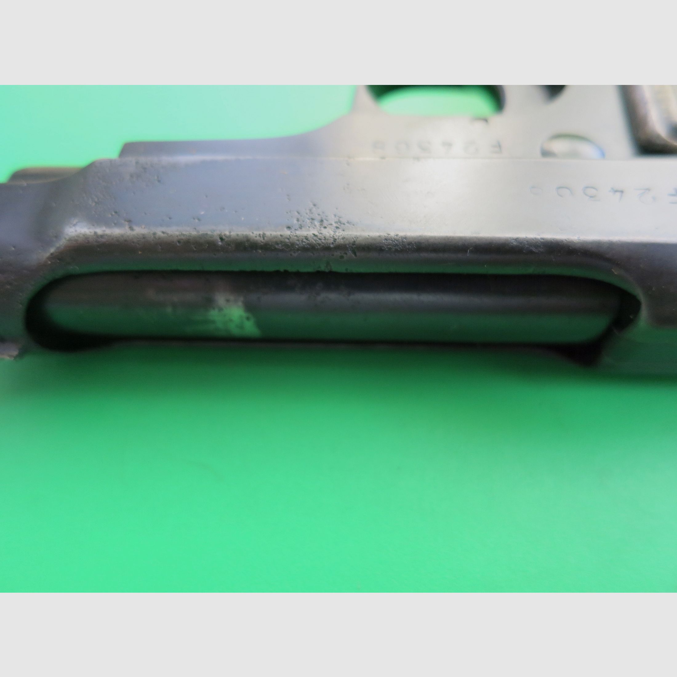 Pistola semiautomática Beretta M1934, 9 mm Corto (380 Auto), Luftwaffe/Heer #33
