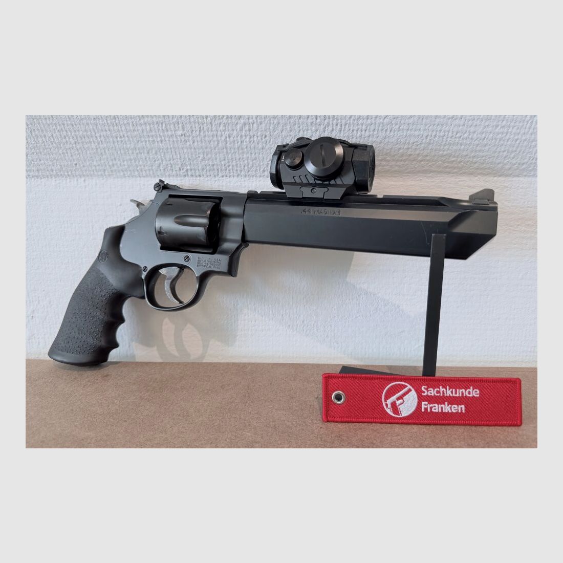 Smith & Wesson 629 Stealth Hunter Performance Center met SigSauer Romeo5