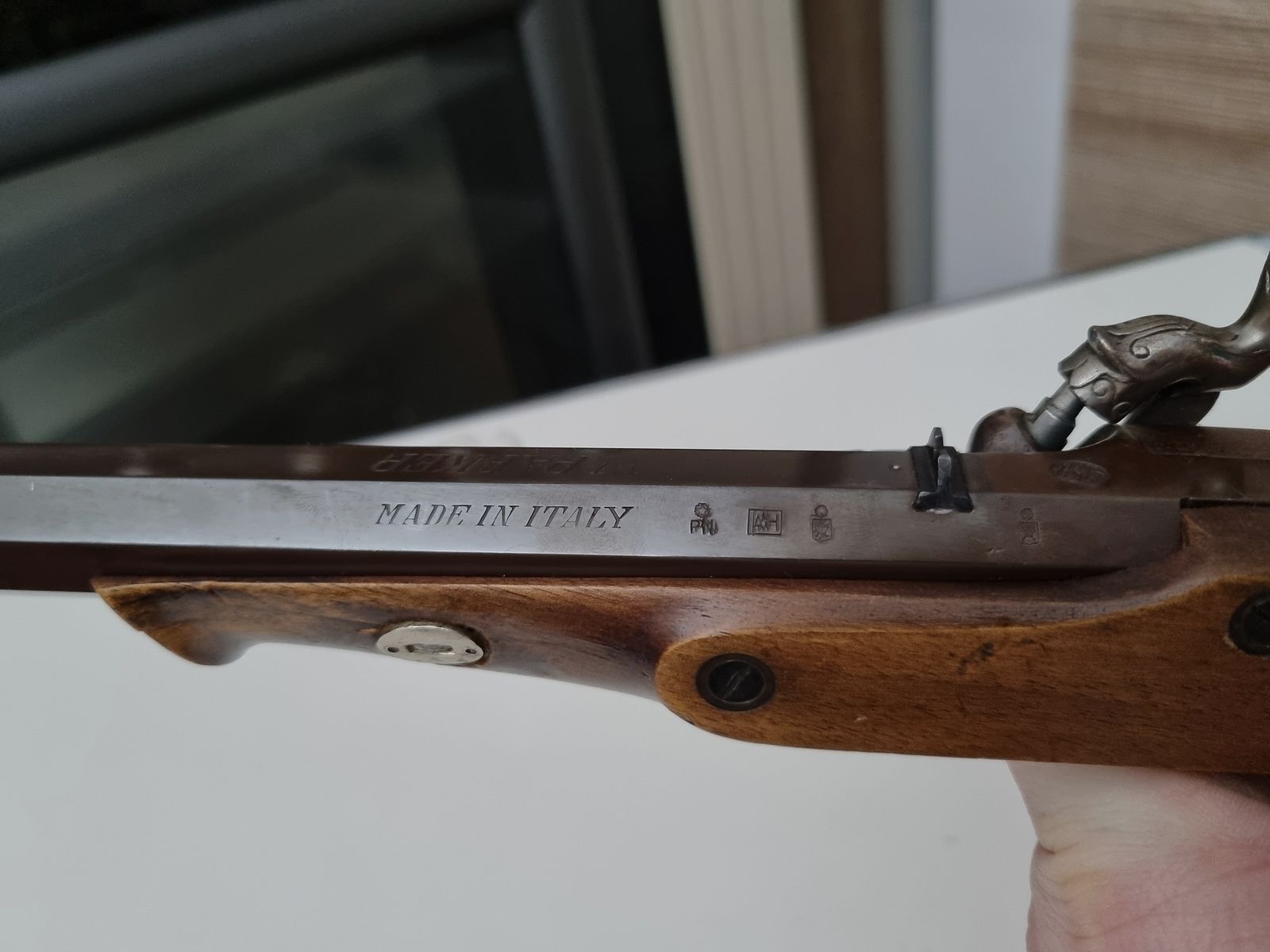 Front-loading percussion pistol model W. Parker of London caliber: .45