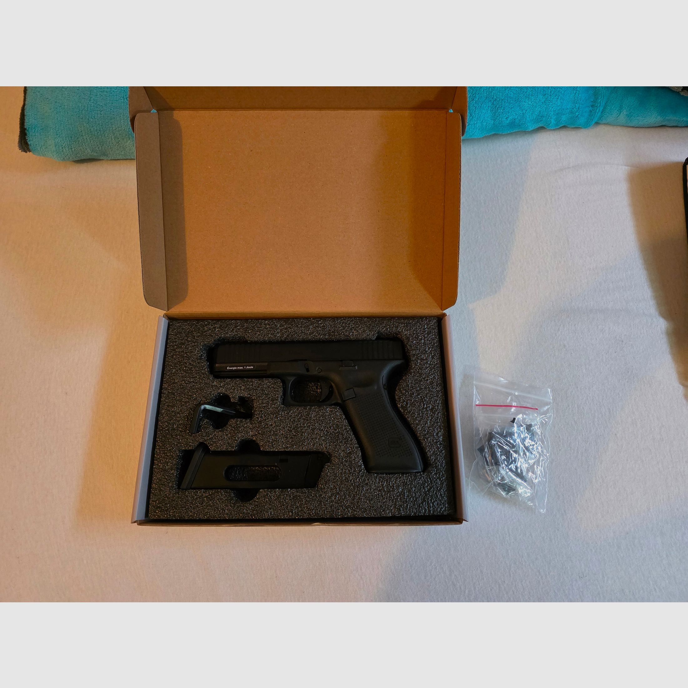 Airsoft Glock 17 Gen5 MOS CO2 6mm BBs