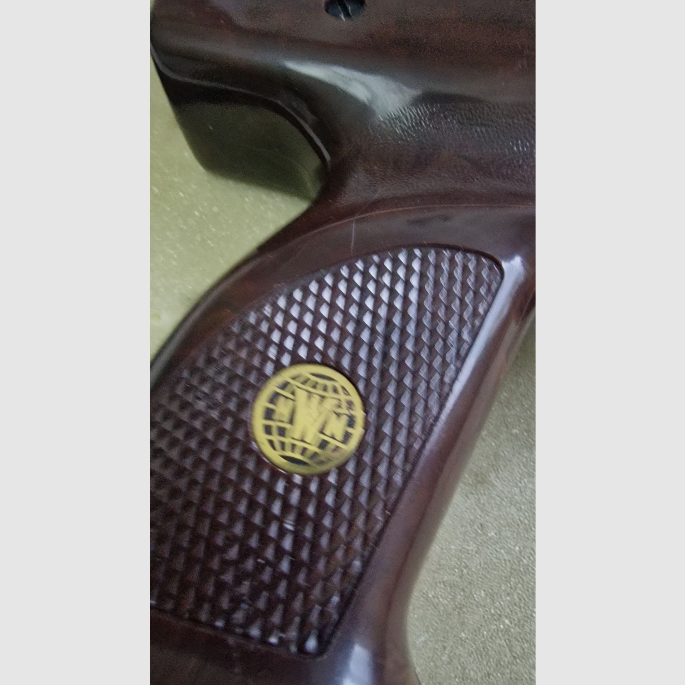 Hw70 alt F symbole appliqués ultérieurement par Weihrauch