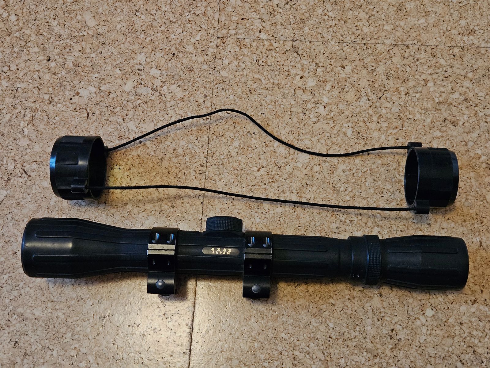 Zielfernrohr 4 x 32 Hakko (Japan) mit Gummiarmierung