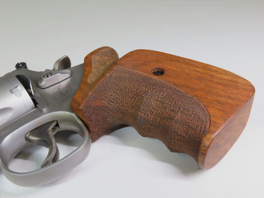 Smith & Wesson 686 Target Champion