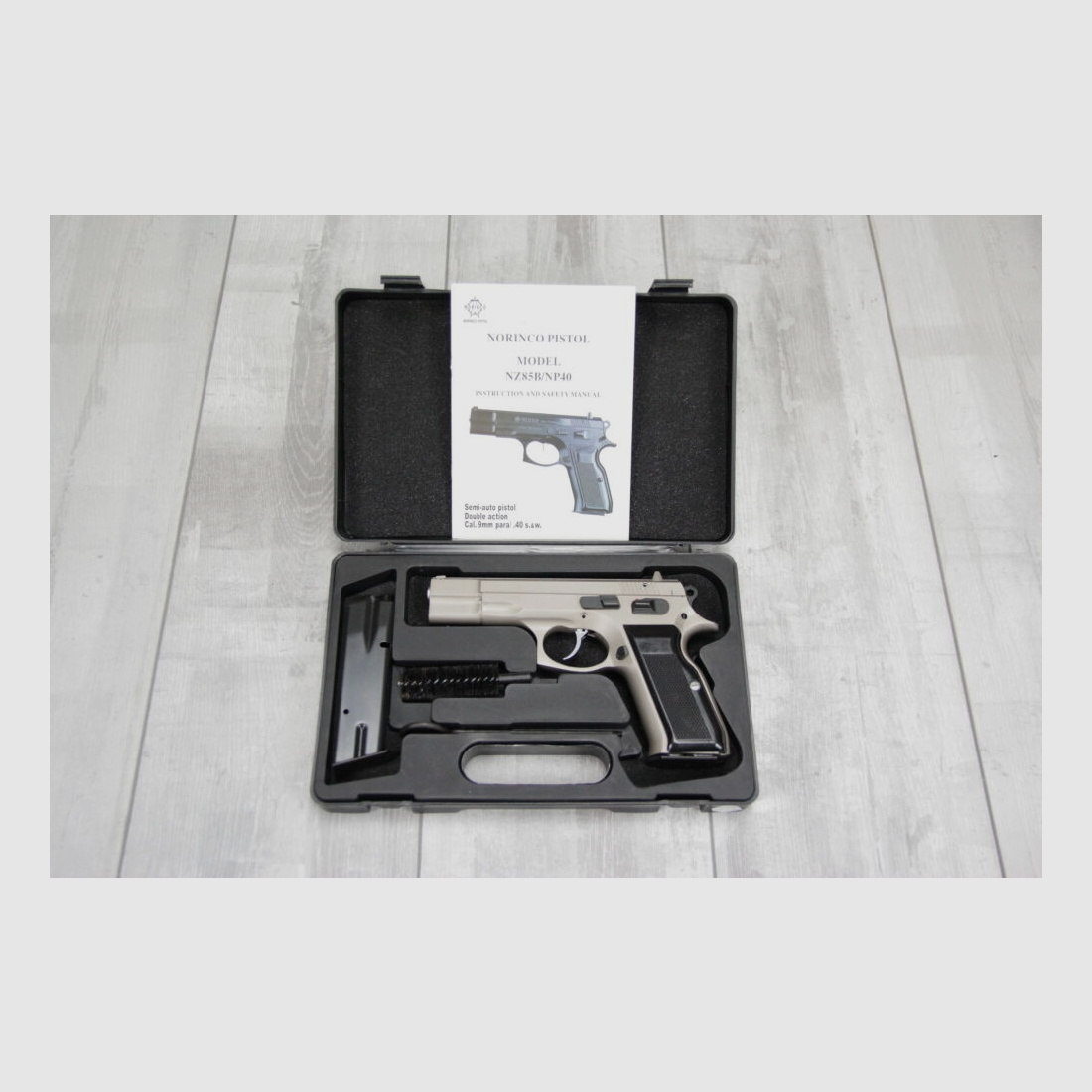 Norinco NZ85B matowy chromowany lub czarny replikat CZ75