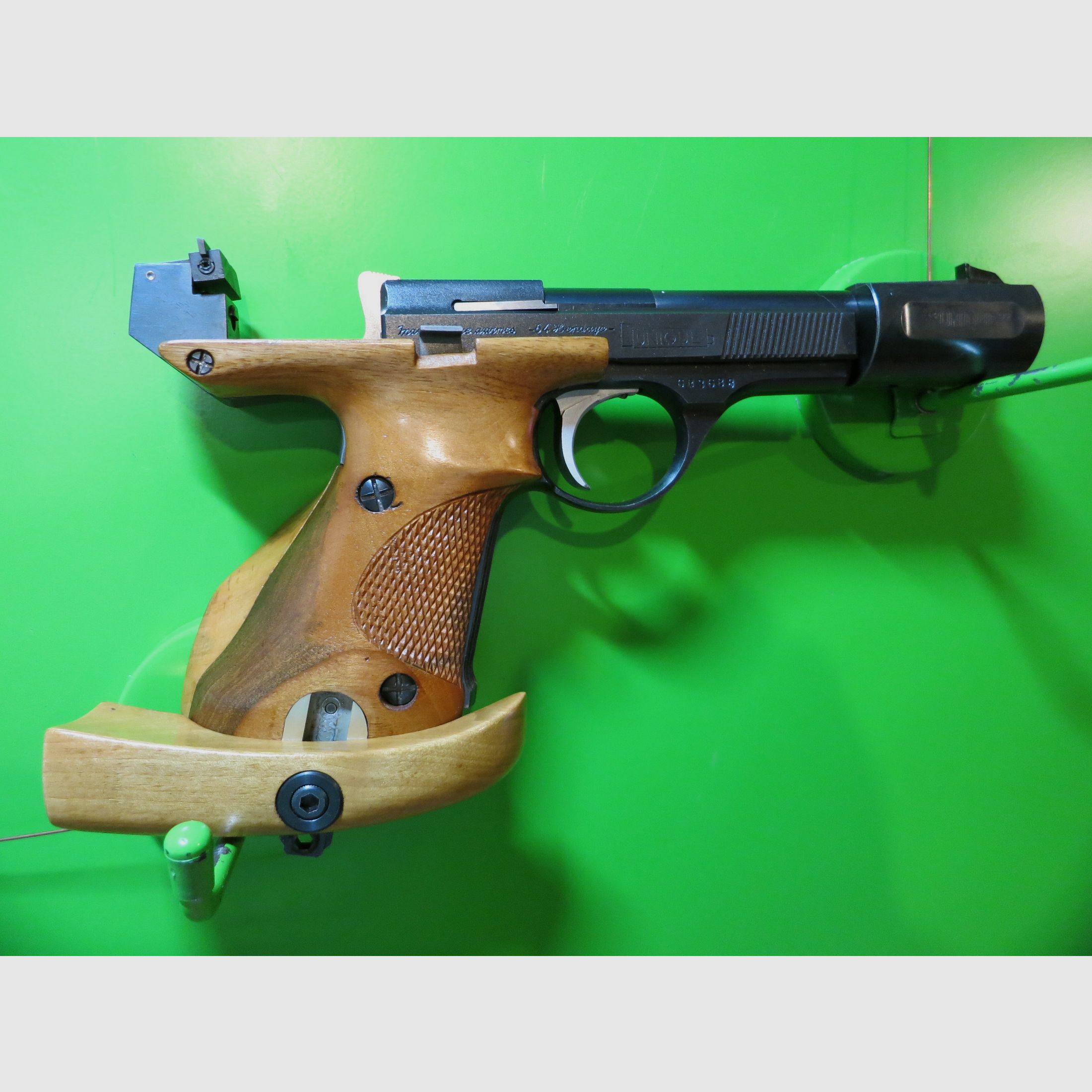 UNIQUE model "DES 69", top broń sportowa, 22lr, regulowany uchwyt sportowy #71-