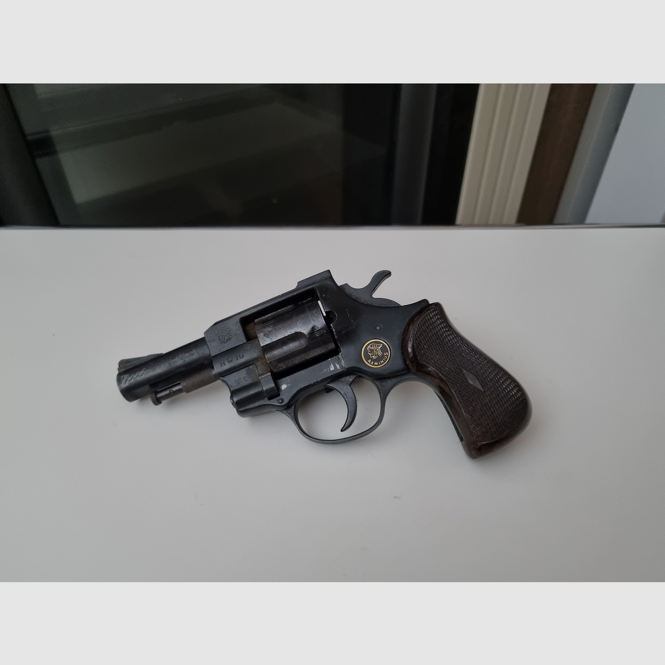 Arminius HW 1G blank firing revolver + accessories