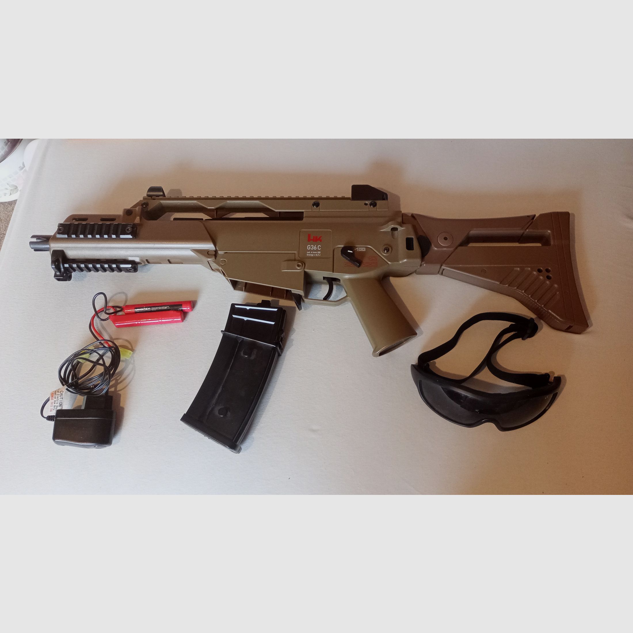 Airsoft G36C Desert with 400 round magazine & goggles (used, 0.5 Joule)