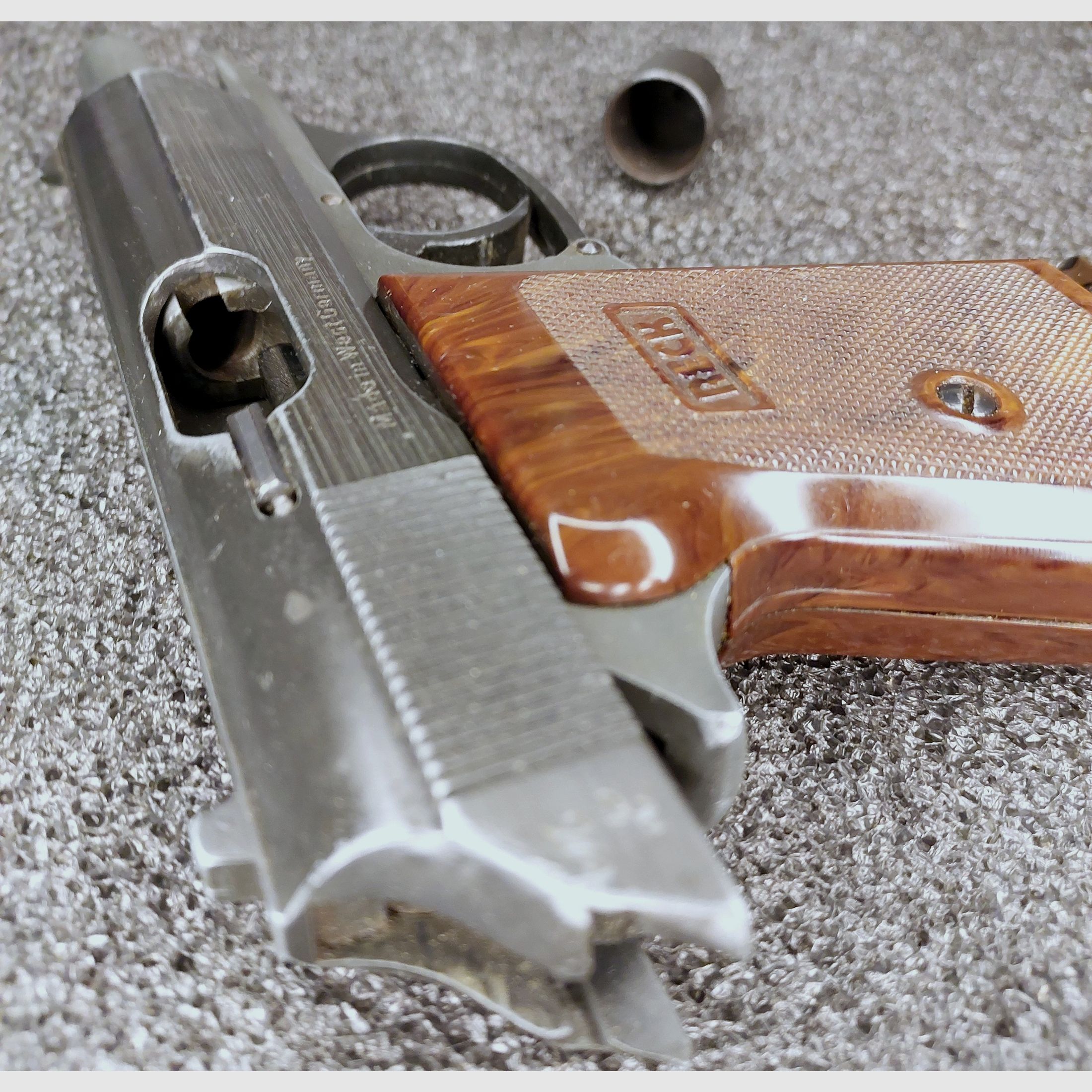 RECK PK800 blank firing pistol 8 mm K. PTB 196/2 – gold-colored safety lever, image 4 of 4