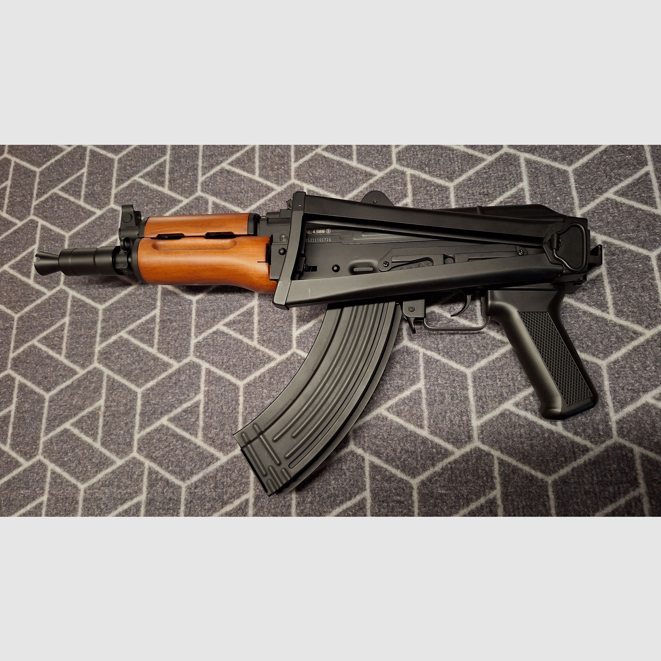 Kalashnikov AKS74U G.S.G. CO2 4,5mm NUEVO!