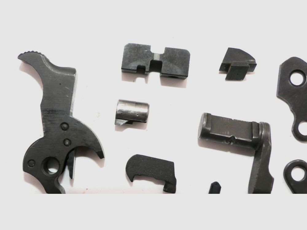 Wapenfabriek Walther Ulm Donau Vrije onderdelen set Walther P1 van de Bundeswehr 24 onderdelen