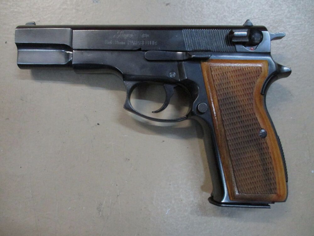 Pistole 9mm Luger, Luger M90, Nachbau der FN High Power Luger