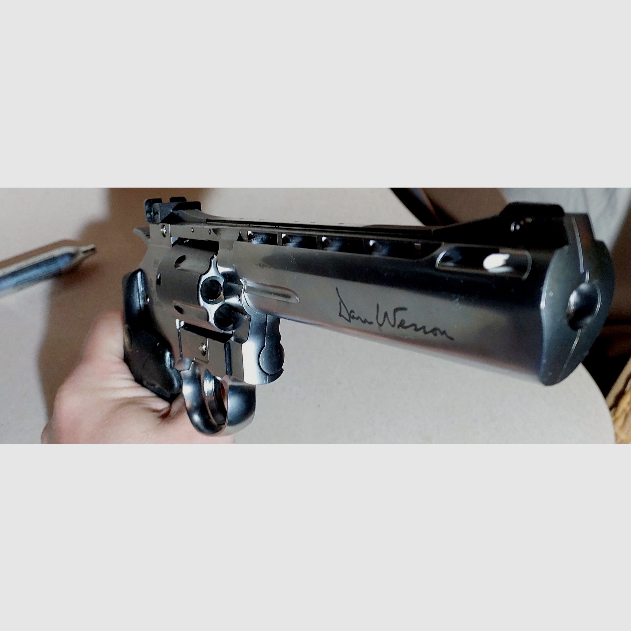 Dan Wesson 6" Revolver 4,5 mm Stahl BB Co2 Silber (P18)