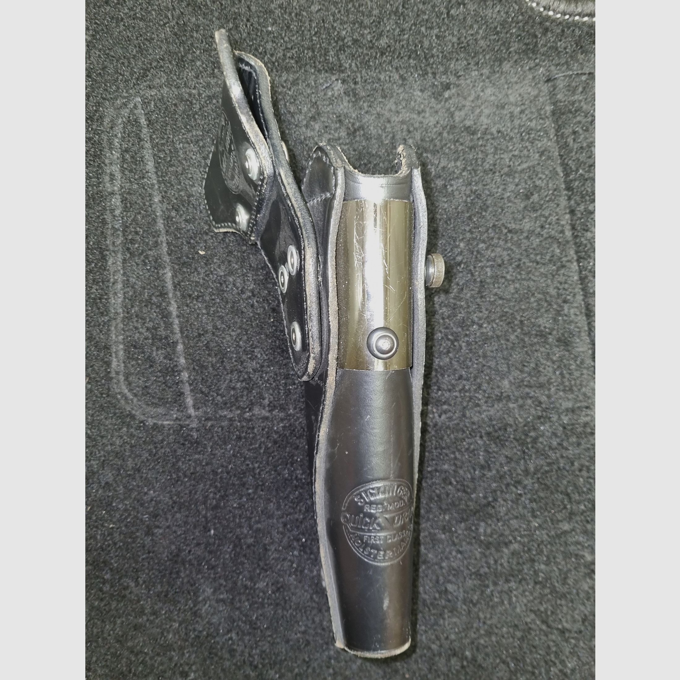 Sickinger Front Break  Holster für S&W 686 .357 Magnum Revolver mit 6“ Lauf / L Frame
