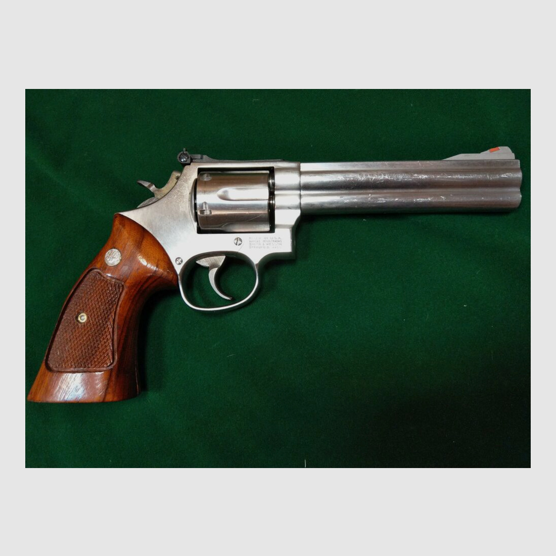 Smith & Wesson	 686-4