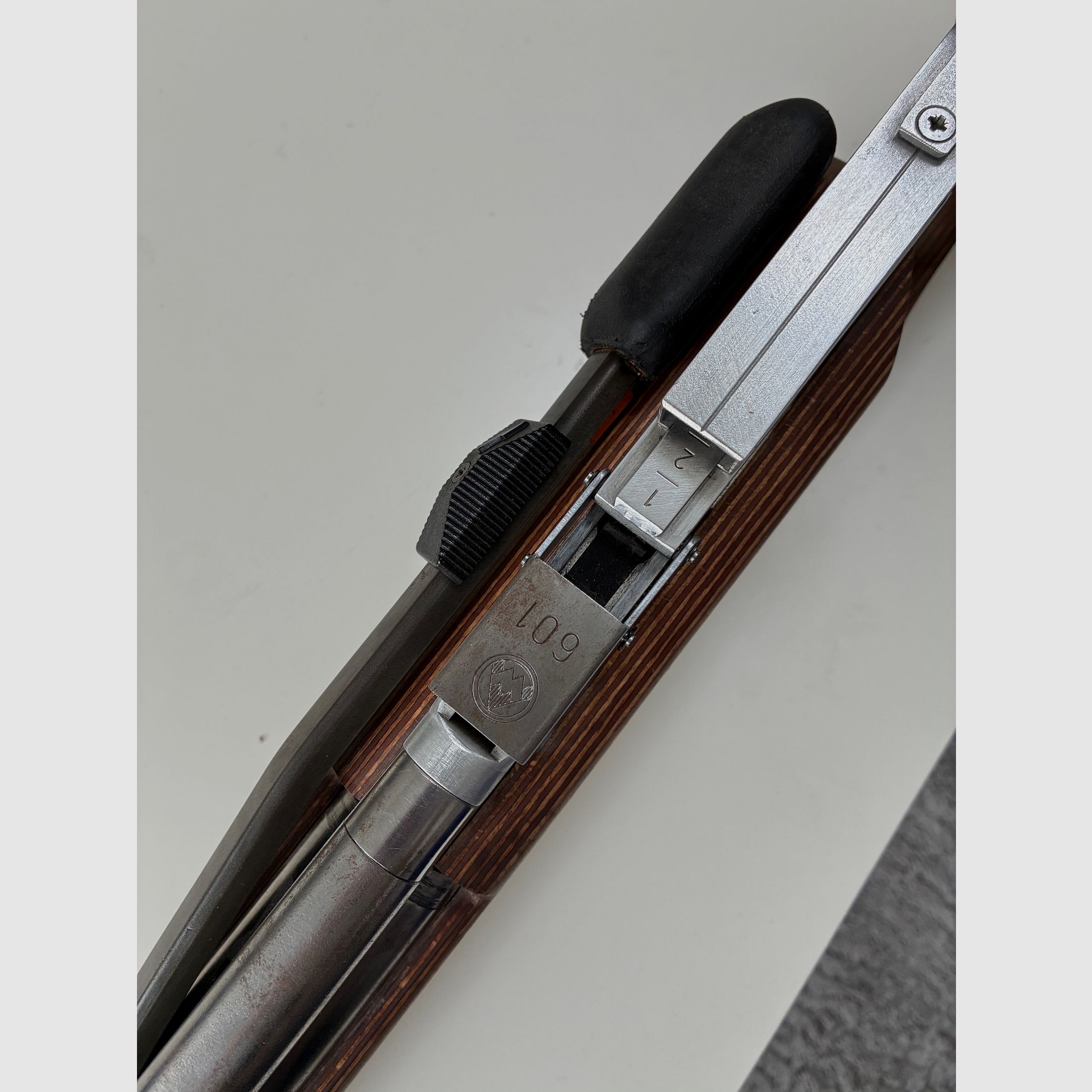 Feinwerkbau Modell 600 karabinek pneumatyczny z spadku