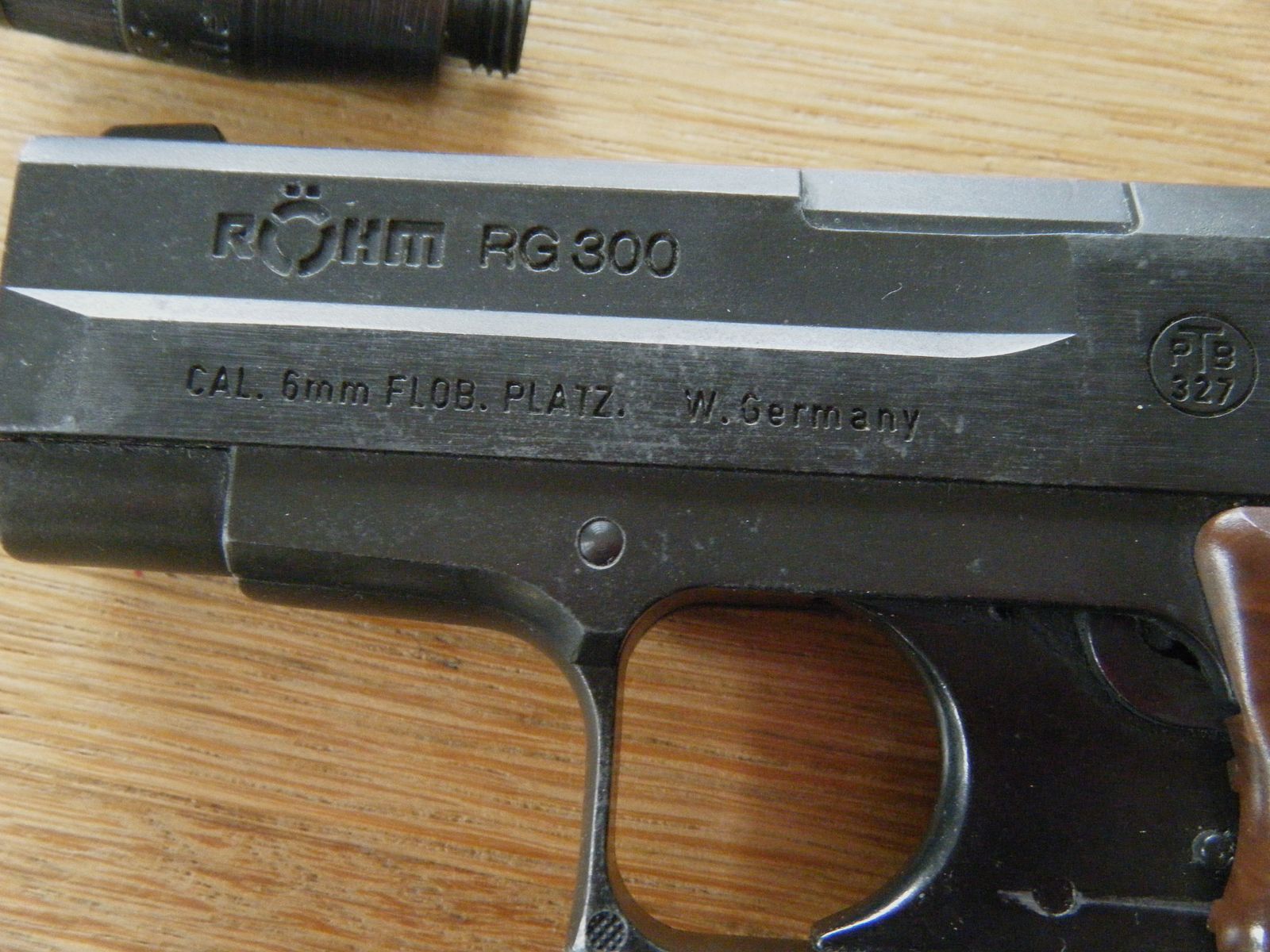 Se vende Röhm RG 300, arma de fogueo de 6 mm Flobert, imagen 4 de 4