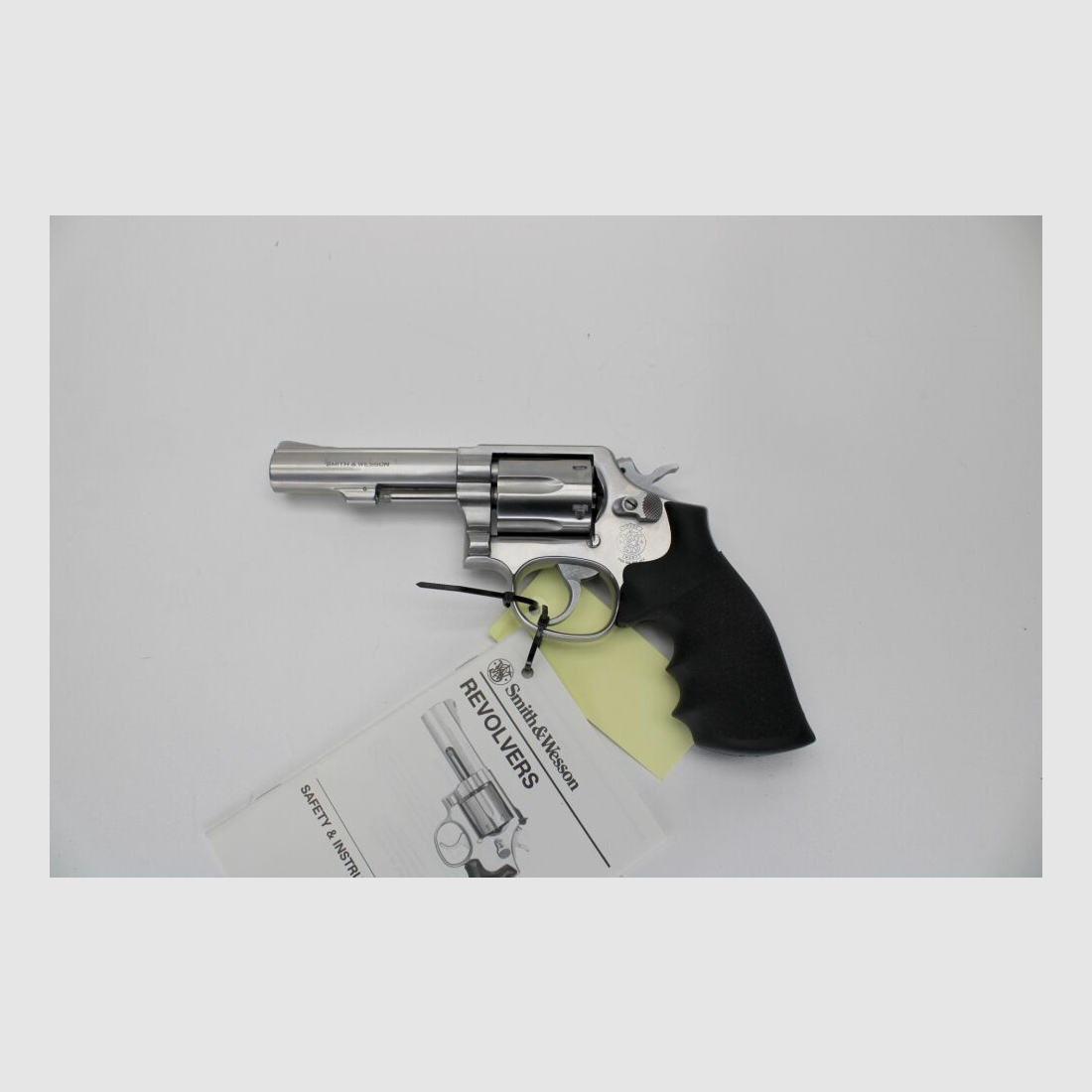 Revolver Smith & Wesson 65-4 con 4" .357Mag