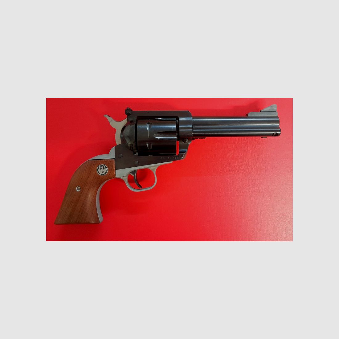 Revolver RUGER New Model Blackhawk, Kal. 45 Colt