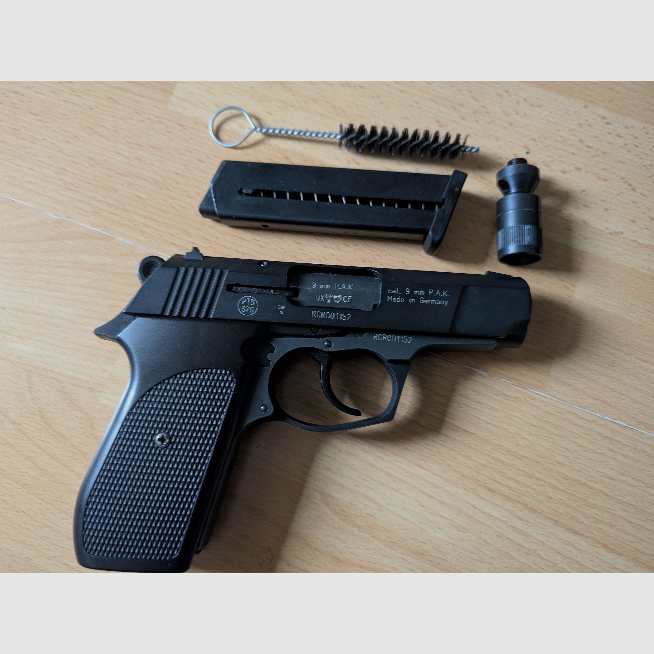 Röhm RG 88 Schreckschusspistole 9 mm P.A.K. / Frei ab 18 Jahren