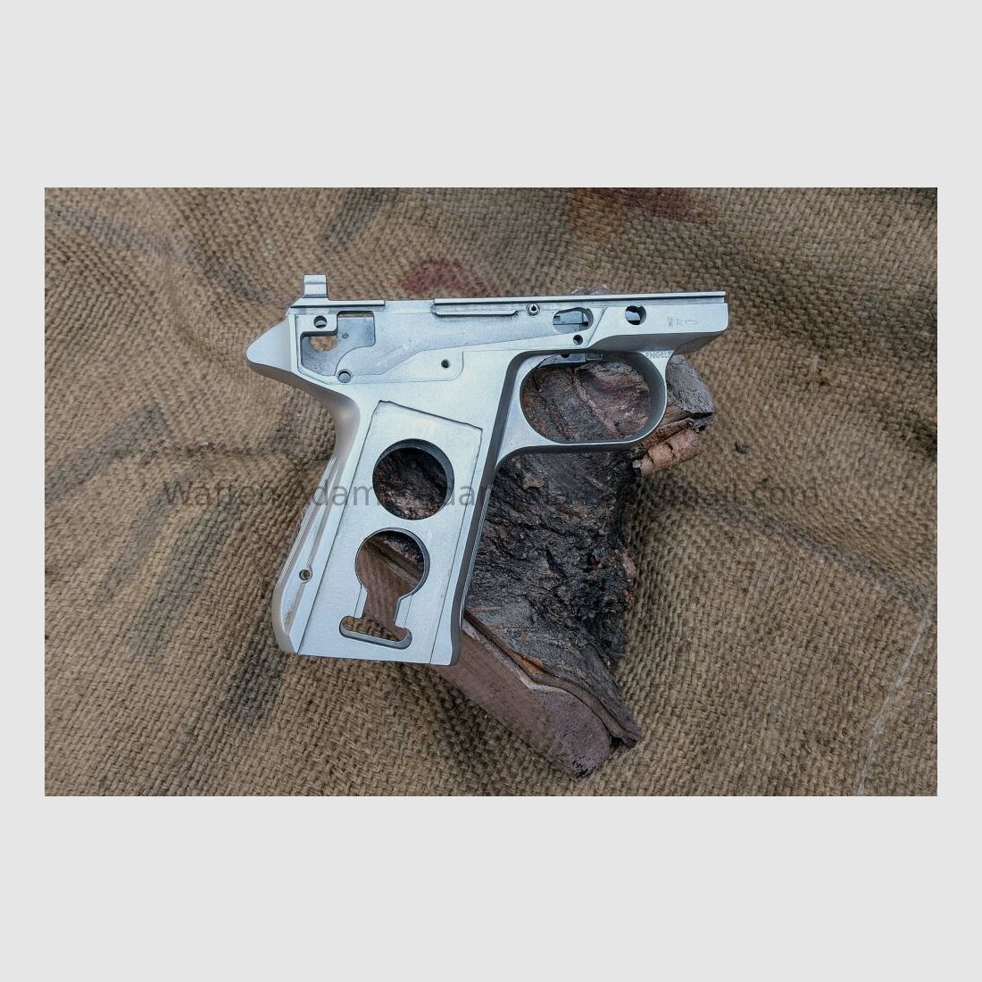 Poignée de survivant Wildey