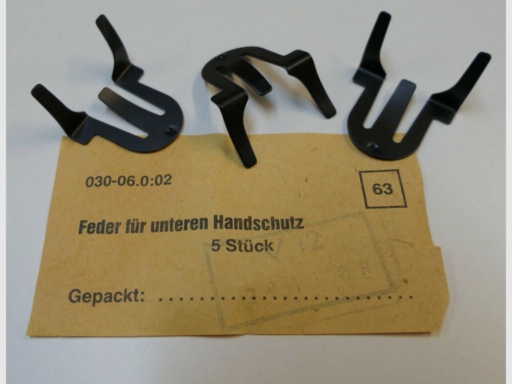 DDR VEB Geräte-& Werkzeugbau Wiesa orginal DDR NVA AK 47 Feder für unteren Handschutz [ 63 ] unbenutzt, neu für AK47, 7,62x39