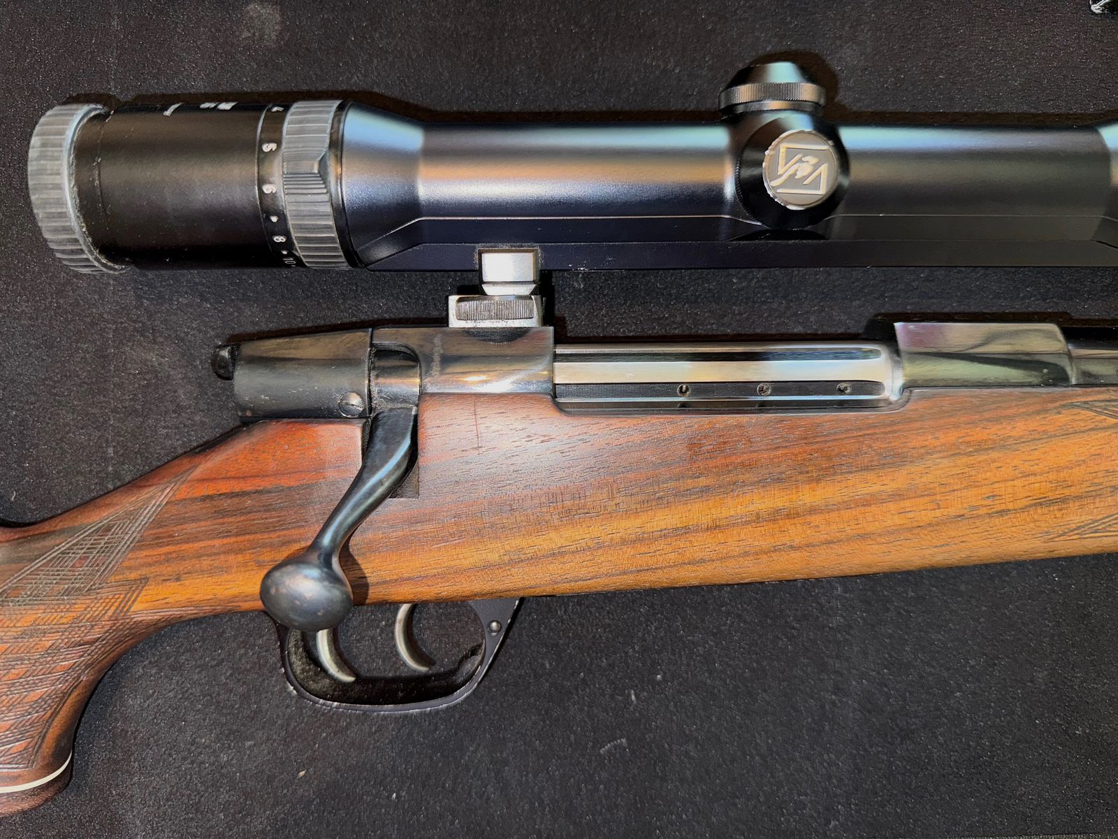 Voere 8x68S Zeiss Diavari ZM 3-12x56 T inkl. Munition