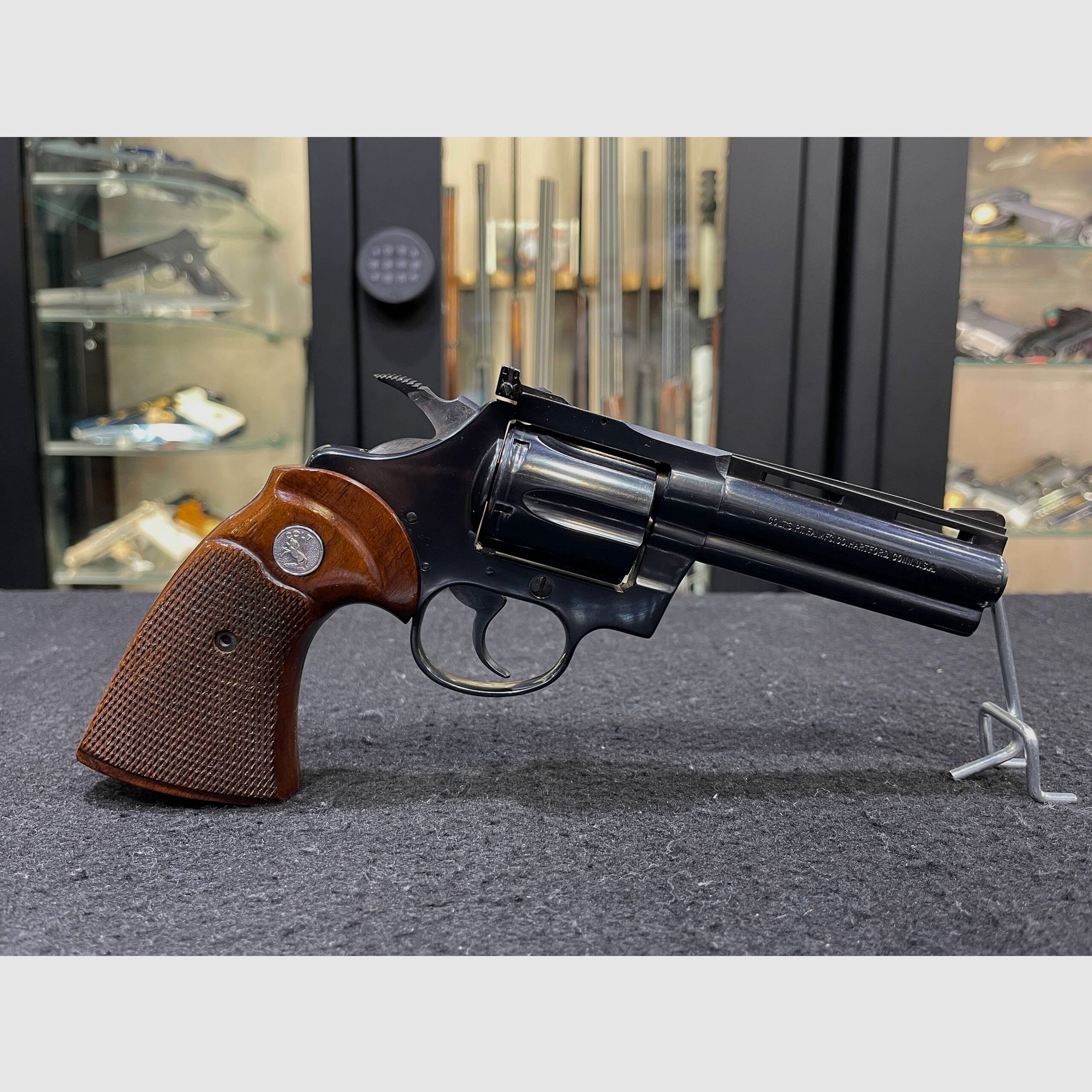 Colt DiamondBack 22LR, Bild 5 von 10