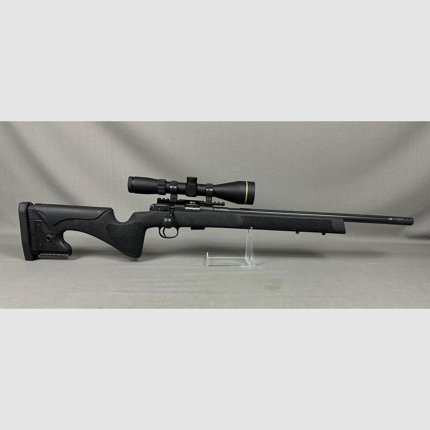 CZ 457 LRP in .22 lr  Black Threaded 20"  mit Leupold VX-Freedom 3-9x50