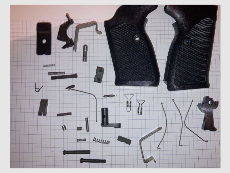 Walther P5 onderdelenpakket ongebruikt