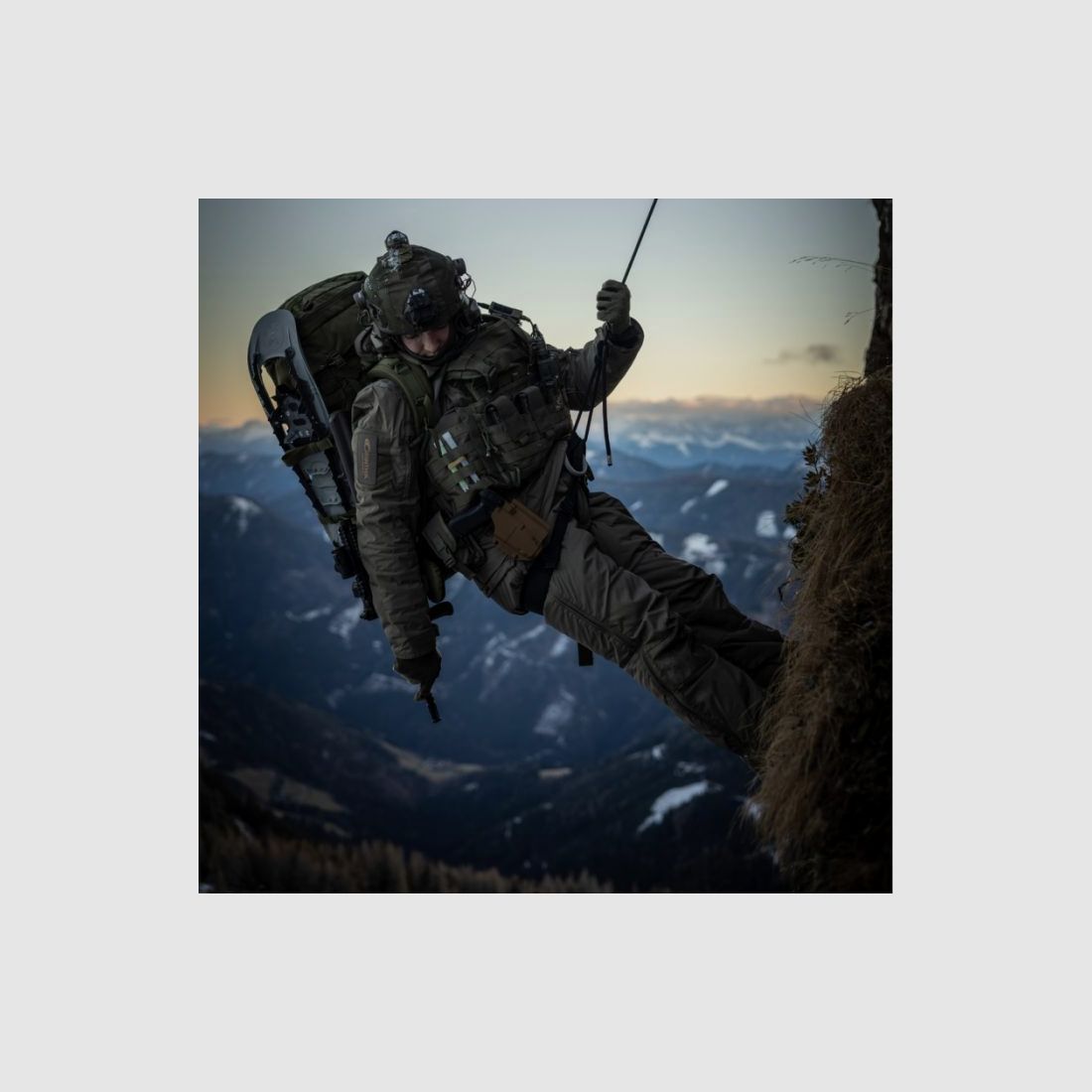 Carinthia H-Jacke 5.0 MIG | oliv, Bild 11 von 12