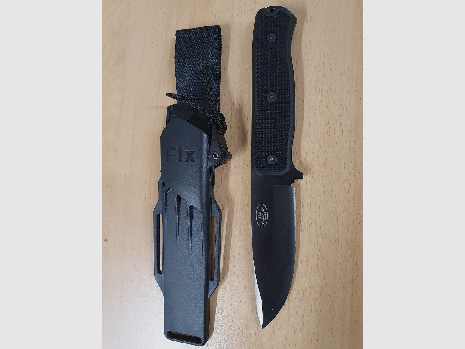 Fällkniven F1xblack