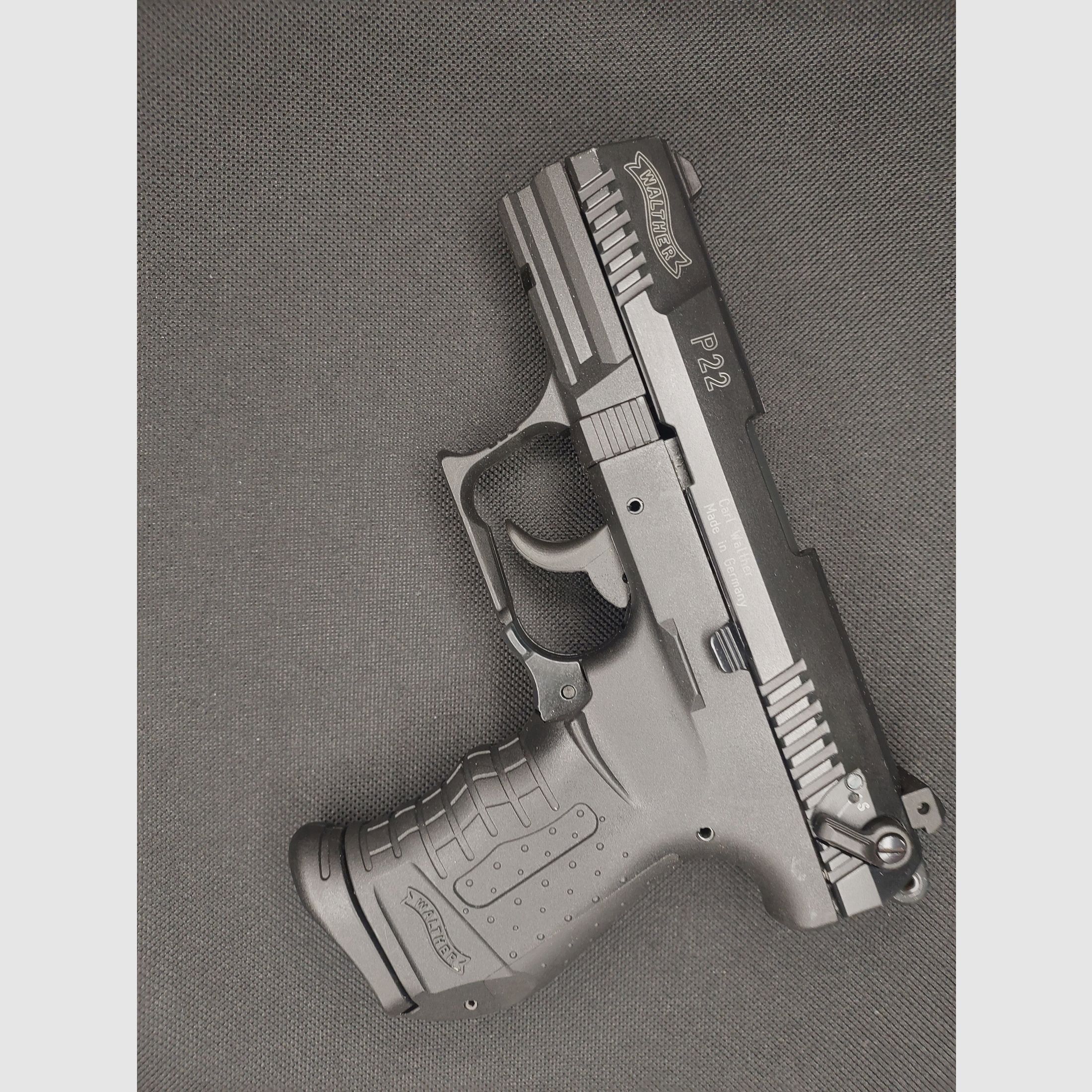 Walther P22 (P 22 Classic) Schreckschuss Pistool 9mm P.A.K. zwart (PTB 778) met Walther leren holster