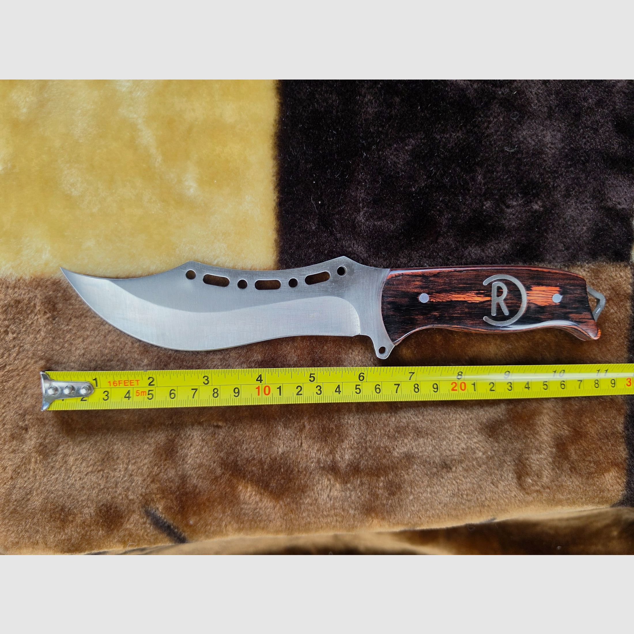 Massives Outdoor-, Jagd- & Skinningmesser mit Holzgriff und Schwungvoller Klinge – Edler & Robuster Begleiter für Bushcraft & Jagd, Bild 1 von 4