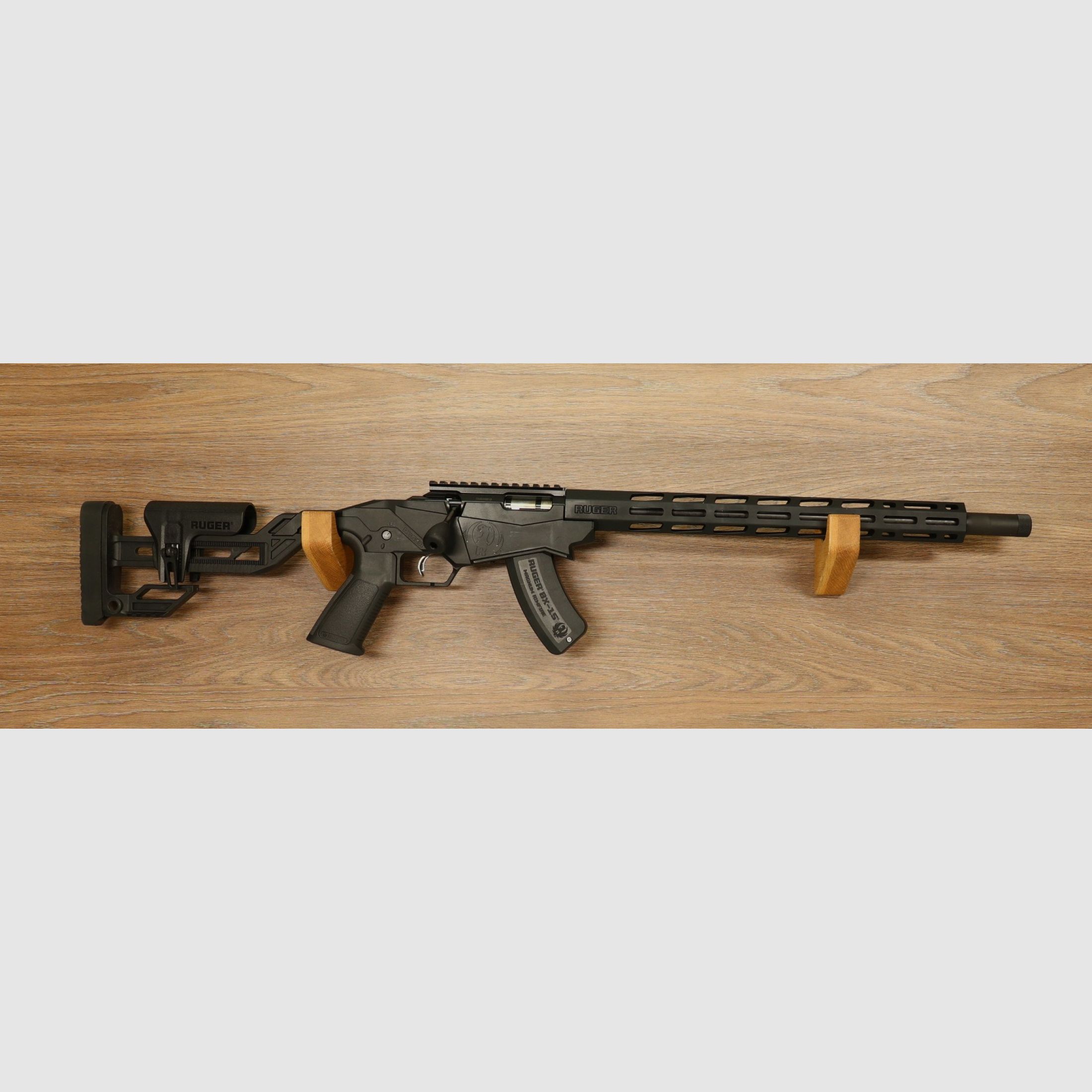 Präzisions-Feuerwaffe, Bild 1 von 2