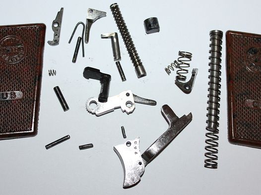 Ersatzteile Kleinteile für Pistole ASTRA CUB 2000 Kal. 6,35mm Browning Teile Freie Teilesatz