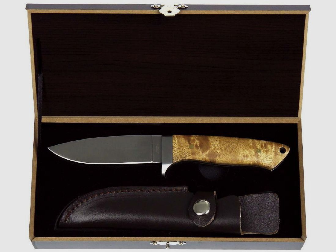 Hunting knife, root wood