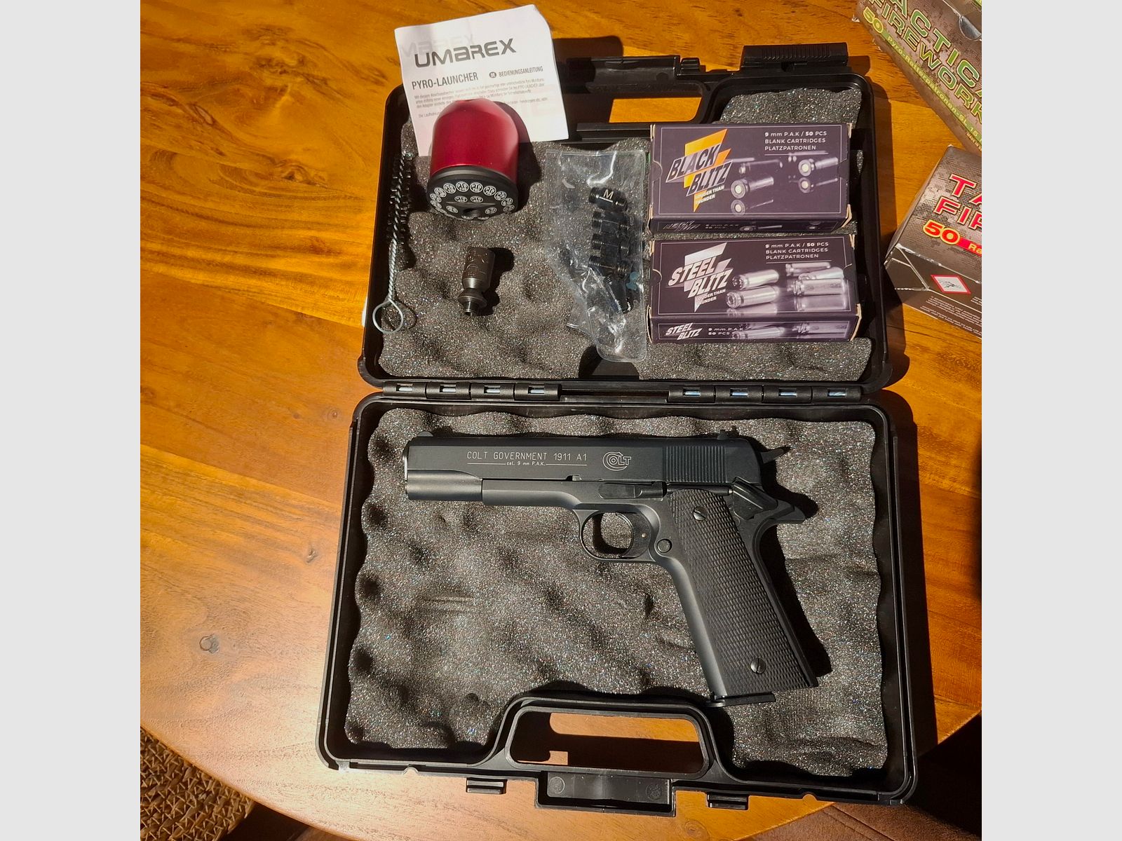 Colt Government 1911 A1 Schreckschuss Pistole Kaliber 9mm P.A.K. brüniert