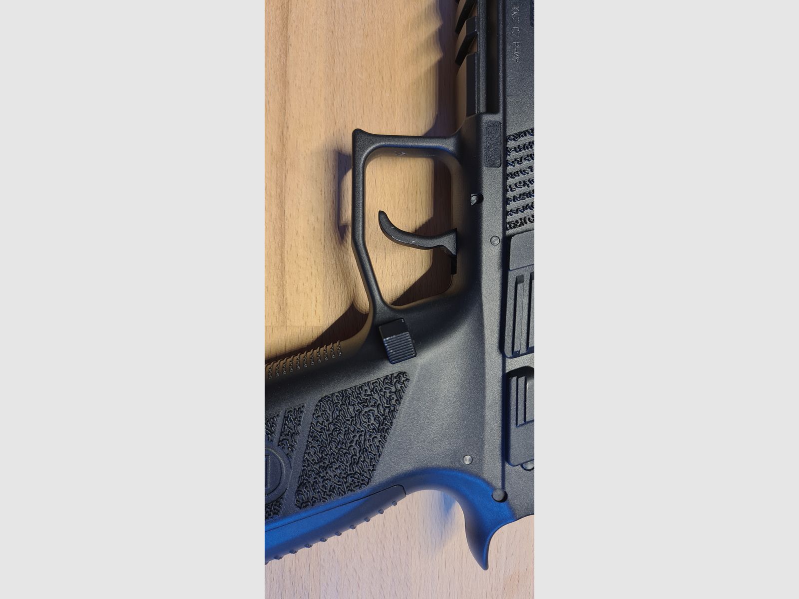 KJW P09 mit Green Gas Magazin und CO2 Magazin