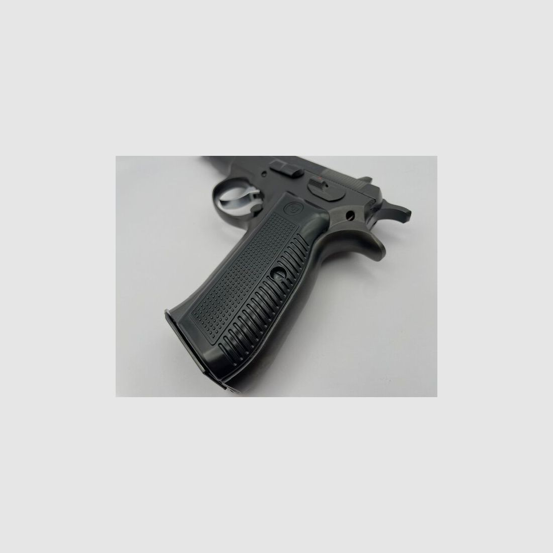 CZ 75 Legend