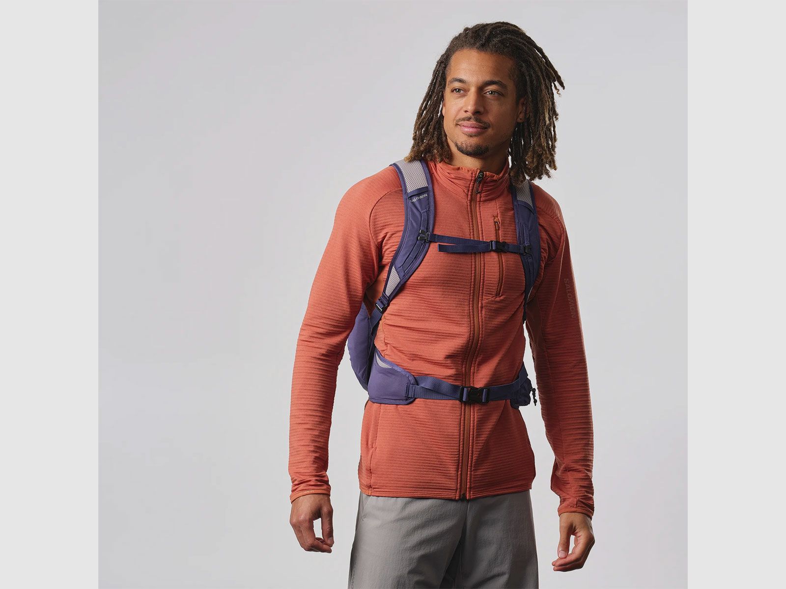 Rucksack – SALOMON – TRAILBLAZER 20 Mazarine Blue / GHOST GRAY 16-4703 TCX, Bild 3 von 4